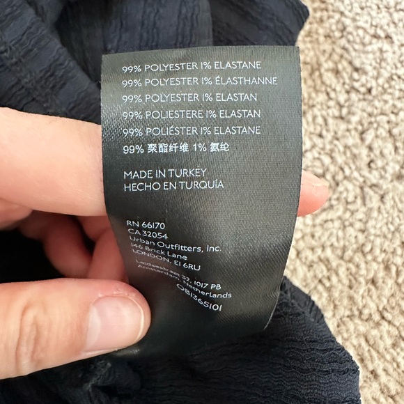 Anthropologie Off the Shoulder top - Picture 6 of 9